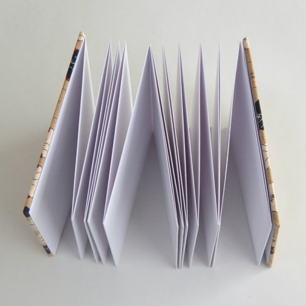 御城印帖「招き猫 桑染色」